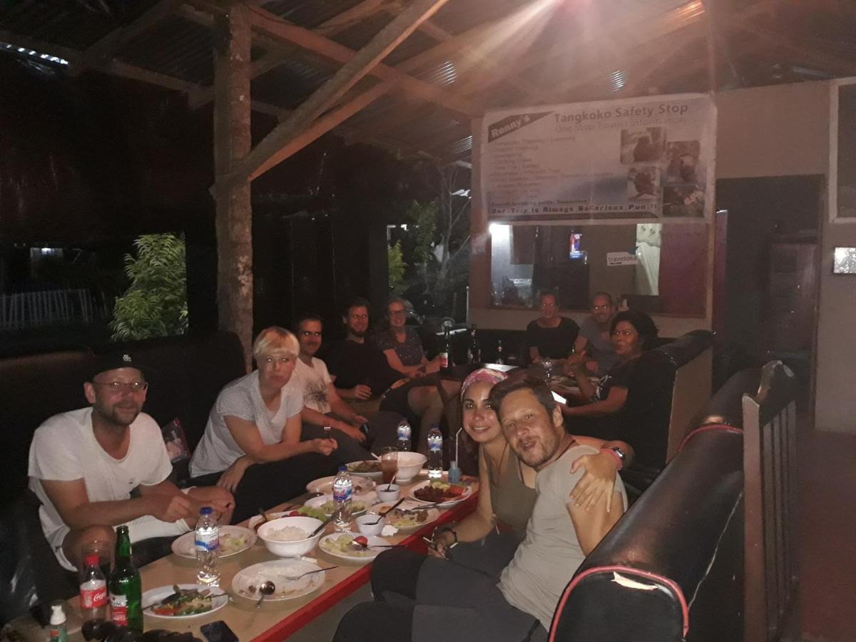 Renny'S Tangkoko Safety Stop Bitung Exterior foto