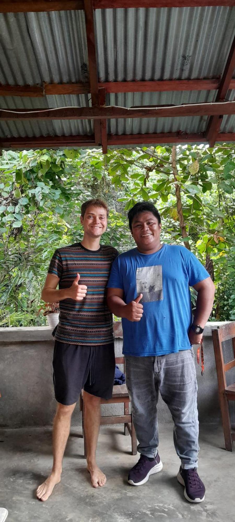 Renny'S Tangkoko Safety Stop Bitung Exterior foto